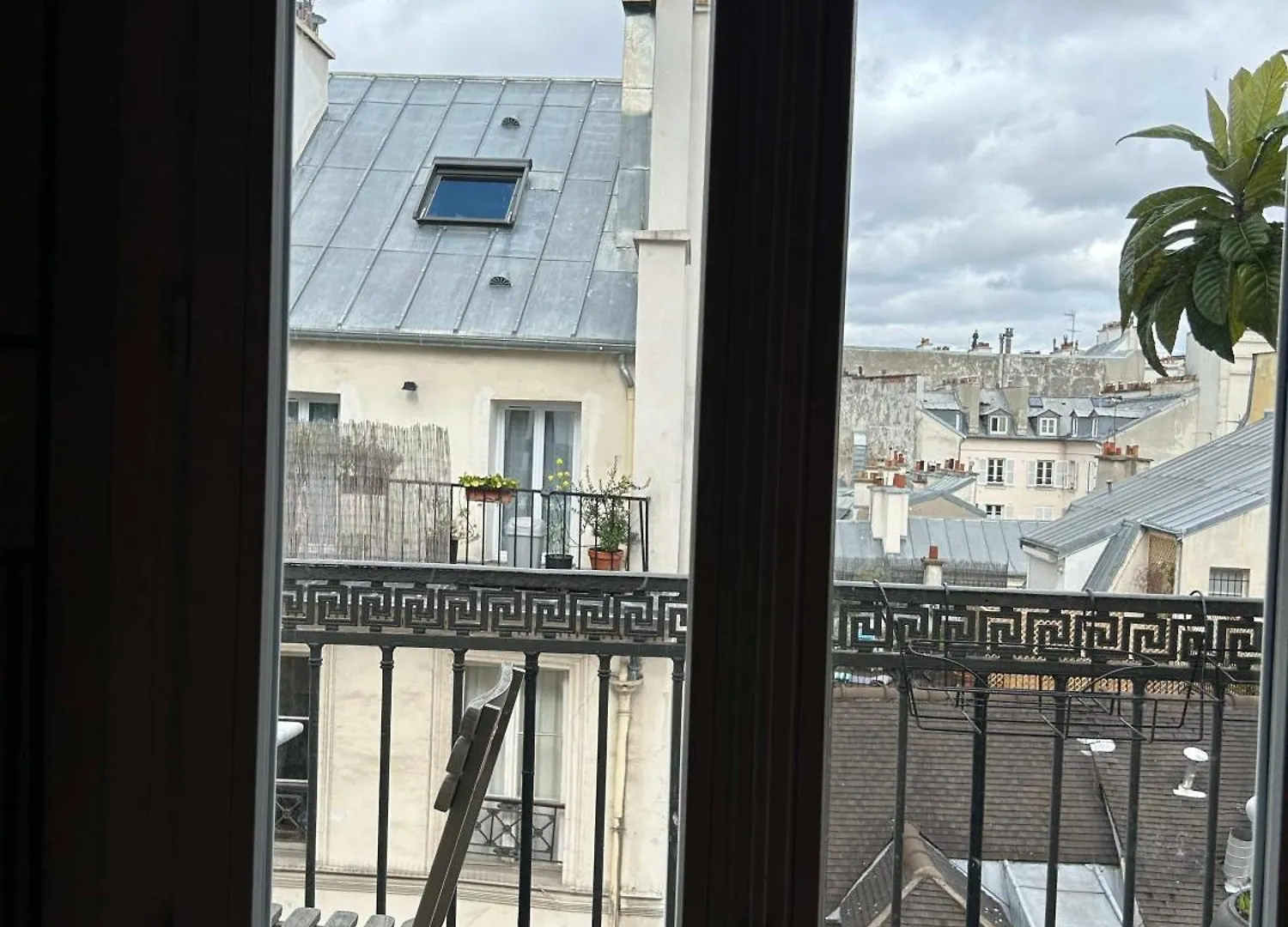 Le Balcon Du Palais Royal Lägenhet Paris Frankrike